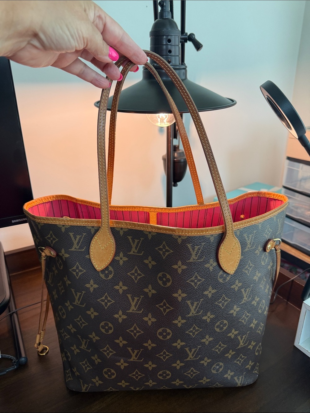 Louis Vuitton Neverfull MM Tote